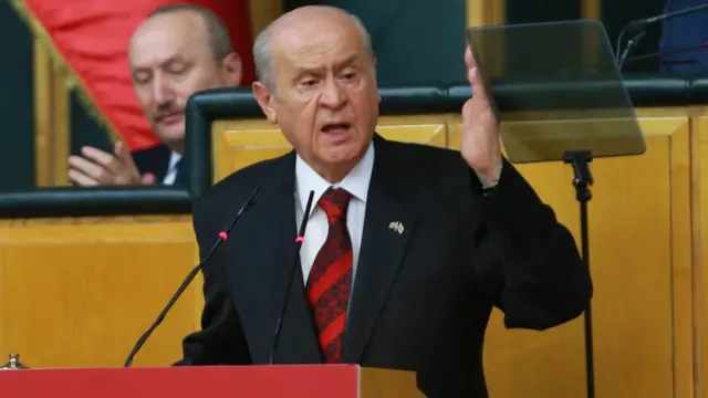 dEVLET bAHÇELİ