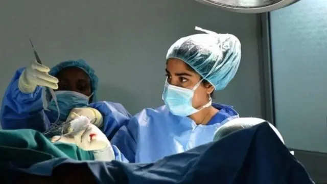 நியூசிலாந்து அரசு ‘தாய்’க்கு அளித்துள்ள சலுகைகள், அவை ஏன் முக்கியம்?