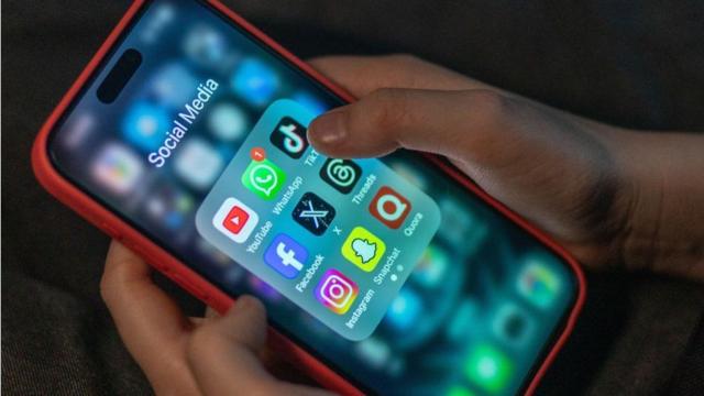 Iphone, keamanan anak-anak di dunia maya