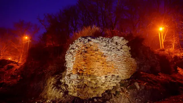 Барський замок