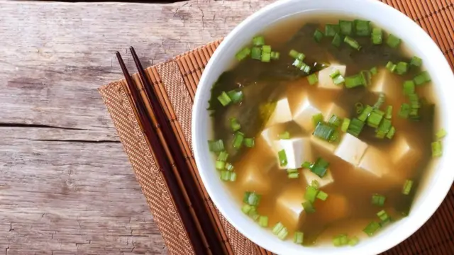 콩과 유방암의 관계는 언제부터 이 식품을 먹느냐에 따라서도 달라질 수 있다