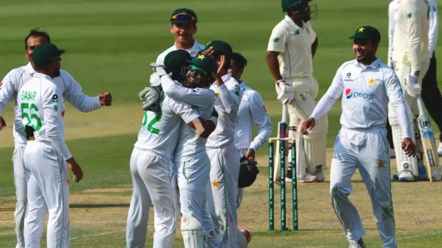 پاکستان، جنوبی افریقہ