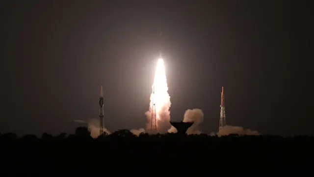 இஸ்ரோ அமைப்பை உருவாக்கியதில் நேருவின் பங்களிப்பு இல்லையா? #BBCFactCheck