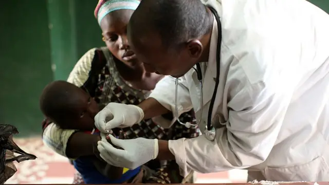 Le paludisme est évitable et traitable.