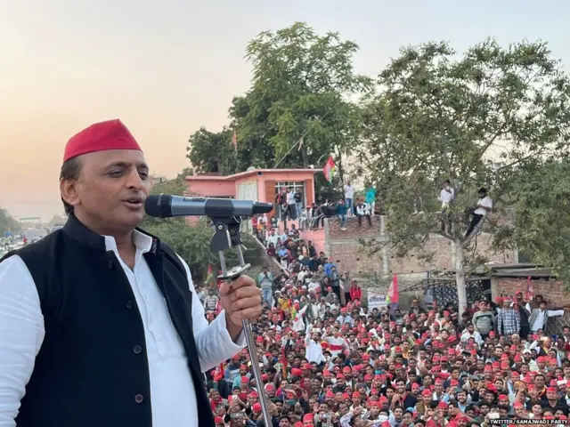 अखिलेश यादव