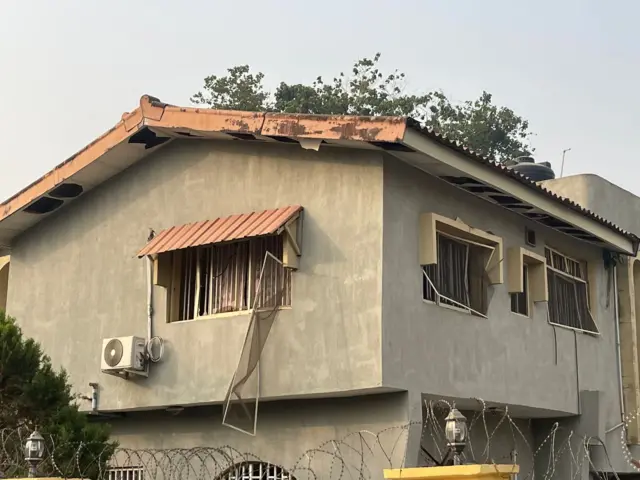 Lára àwọn ilé tí ìbúgbàmù ṣàkóbá fún