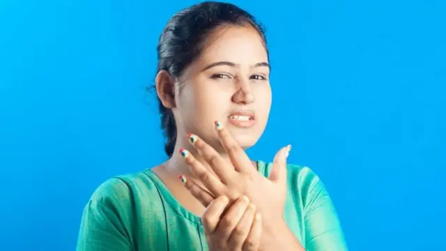 వేళ్లు విరవడం, కీళ్లవాతం, పరిశోధన