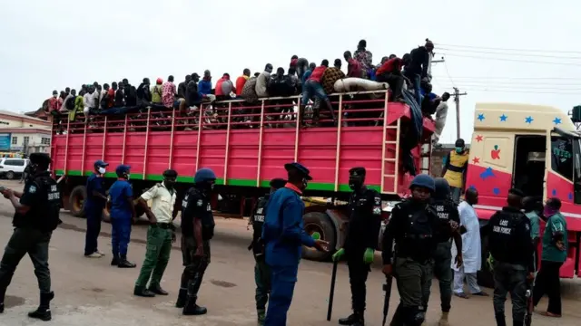 Ụgbọala bu ndị si Ugwu abata Legọs