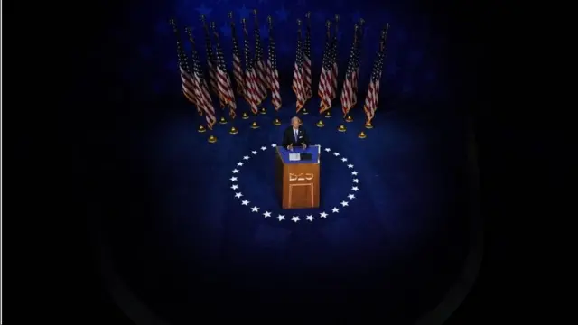 قبل جو بايدن ترشيح الحزب الديمقراطي في غرفة شبه فارغة في مؤتمر افتراضي