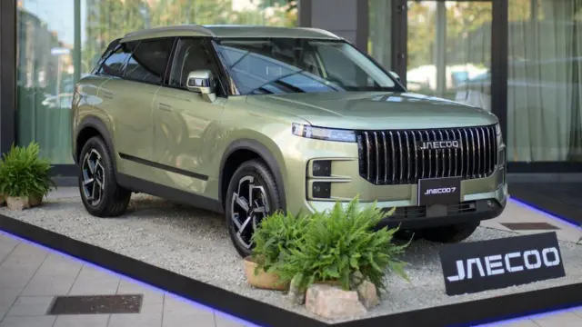 یکی از مدل‌های شاسی‌بلند جائکو از زیرمجموعه‌های چری در نمایشگاه محصولات این کارخانه در ایتالیا