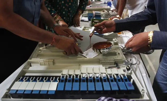 चुनाव आयोग