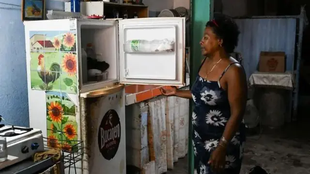 Wacuba wanapitia mgogoro mbaya zaidi katika miongo kadhaa kutokana na uhaba wa mafuta.