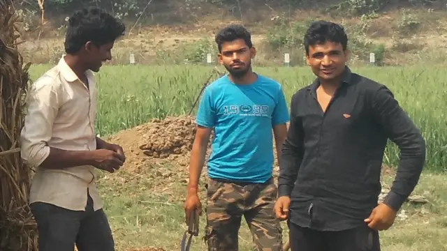 नोएडा के दायनतपुर गांव के किसान