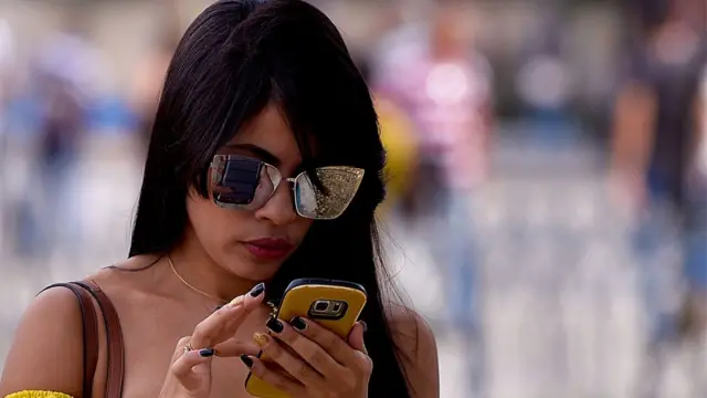 நெதர்லாந்து தேசம் முழுவதும் நான்கு மணி நேரம் தொலைத்தொடர்பு துண்டிப்பு - ஹேக்கிங் செய்யப்பட்டதா? மற்றும் பிற செய்திகள்