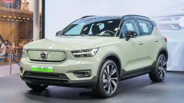 ولوو می‌گوید تا سال ۲۰۲۵ همه محصولاتش موتور الکتریکی خواهد داشت