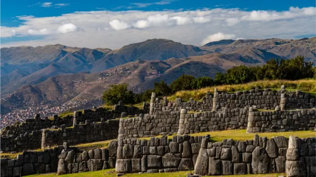 Sacsayhuamán