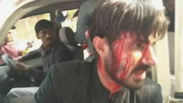 विद्यापीठातल्या वादाने हिंसक वळण घेतलं.