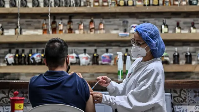 Vaccination à Medellín, Colombie
