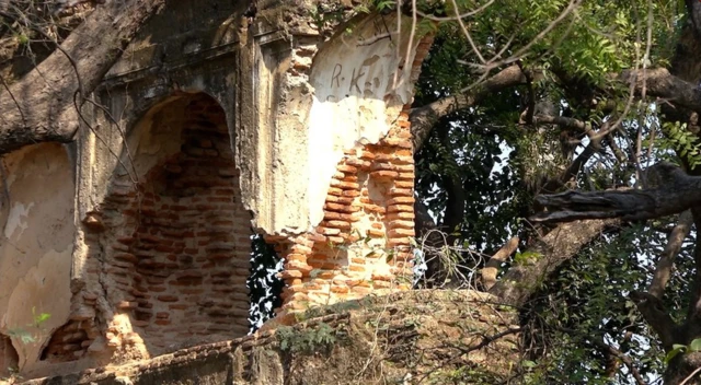 बिठूरच्या वाड्याचे अवशेष