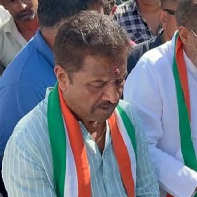 પૂનમ માડમ કોણ છે?