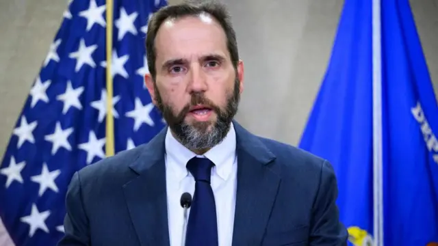 মি. ট্রাম্পের বিরুদ্ধে মামলার তদন্তে নিযুক্ত বিশেষ সরকারি কৌঁসুলি জ্যাক স্মিথ