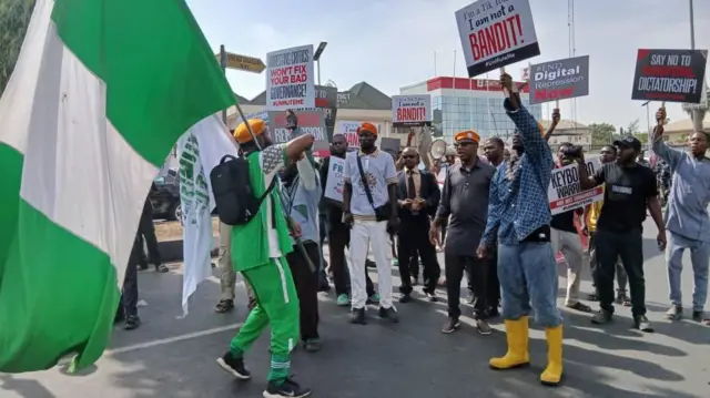 Ndị na-eme ngagarịiwe n'Abuja