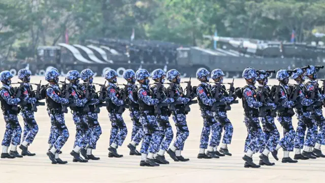 အခုနှစ် မတ်လတုန်းက နေပြည်တော်မှာကျင်းပတဲ့စစ်ရေးပြအခမ်းအနား