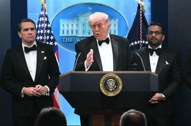 ਮੀਡੀਆ ਨੂੰ ਸੰਬੋਧਨ ਕਰਦੇ ਟਰੰਪ