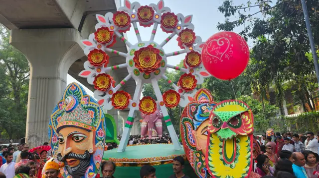 চারুকলা ইনস্টিটিউটের মঙ্গল শোভাযাত্রা