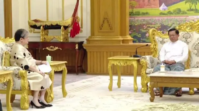 အာဆီယံ အထူးသံ ဖြစ်ပြီး ချက်ခြင်းဆိုသလို နေပြည်တော်ထိ သွားခဲ့