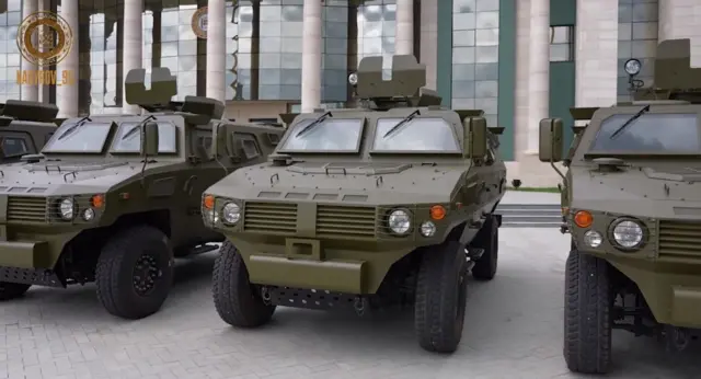 Кытайдын ZFB-05 Xinxing үлгүсүндөнү брондолгон машиналары Орусиянын Улуттук гвардиясынын “Ахмат” бөлүгүндө. 2023-жылдын июнь айында Рамзан Кадыров ушундай сегиз бронетехниканы көрсөткөн. Кийинчерээк алардын карааны фронтто да байкалды