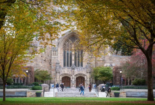 Вид на одно из зданий Йельского университета 