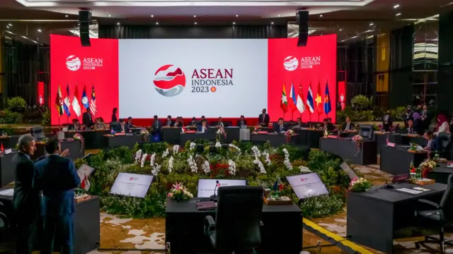 ဖေဖော်ဝါရီ ၃ရက် က စတင်နေတဲ့ အာဆီယံနိုင်ငံခြား‌ရေးဝန်ကြီးများညှိနှိုင်းရေးကောင်စီအစည်းအဝေး