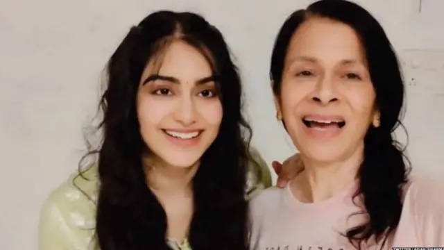 अदा शर्मा आणि तिची आई 