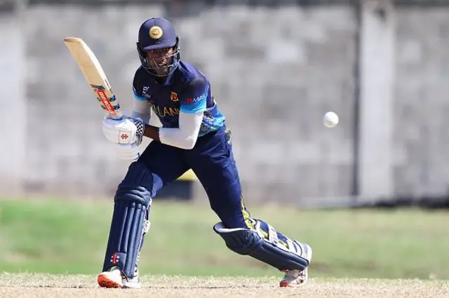 2022 වසරේ පැවති අවුරුදු 19න් පහළ ලෝක කුසලාන තරගාවලියේ දී ශ්රී ලංකා කණ්ඩායම නියෝජනය කිරීමට ද චමිදු වික්රමසිංහට අවස්ථාව හිමිවිය.