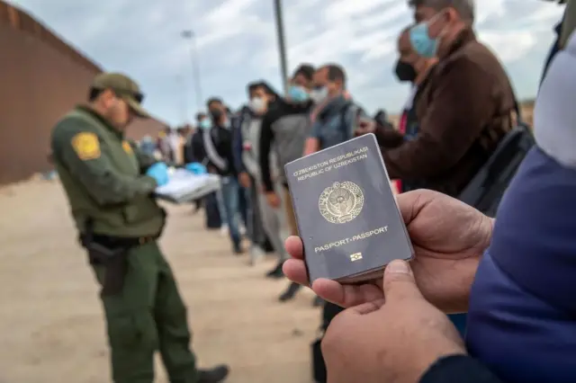 АҚШ чегарасидаги текширув жараёни