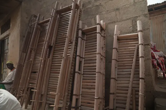 Man wey dey build ‘Makara’