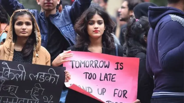 خواتین مظاہرین