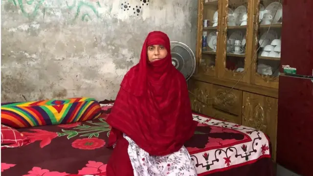 এক কক্ষের এই বাসায় মোঃ হাদিসউদ্দিনে ছয় সদস্যের পরিবারের বসবাস