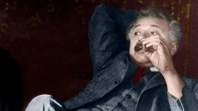 ኤይነስታይን