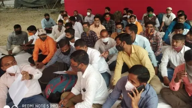 आझाद मैदानात आंदोलन करणारे उमेदवार