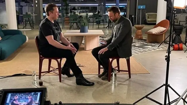 إيلون ماسك في مقابلة أجراها مراسل بي بي سي جيمس كلايتون