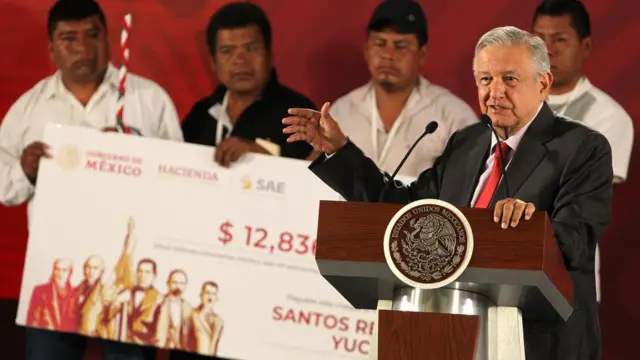 الرئيس المكسيكي أندريه مانويل لوبيز أوبرادور