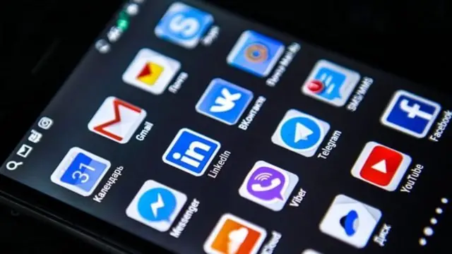 சமூக ஊடகம்