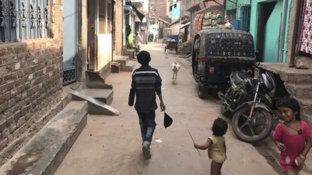 નઈમુદ્દીનના ઘરની ગલી