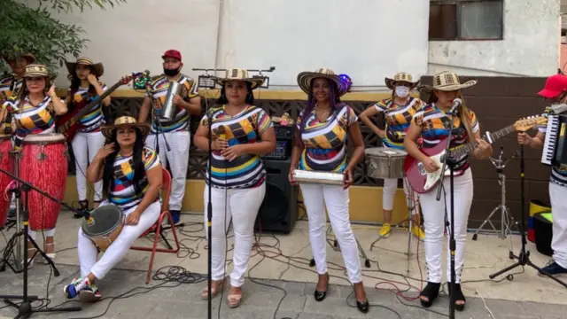 Las Amantes del Vallenato