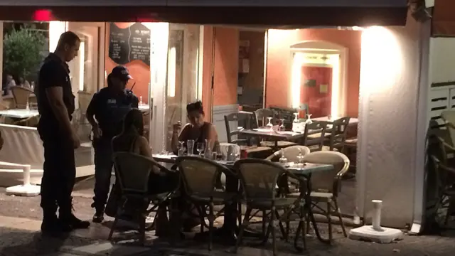 Полицейский патруль во Фрежюсе