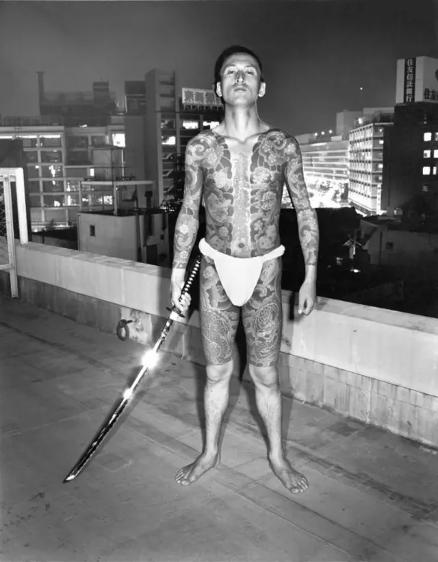 "Человек с татуировкой"