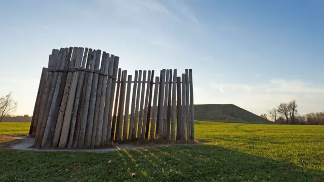 Medidor de estaciones climáticas en Cahokia.