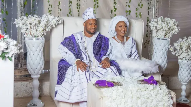 Amarya Maraym Banufiya ce shi kuma angonta Sahed Bayarabe ne